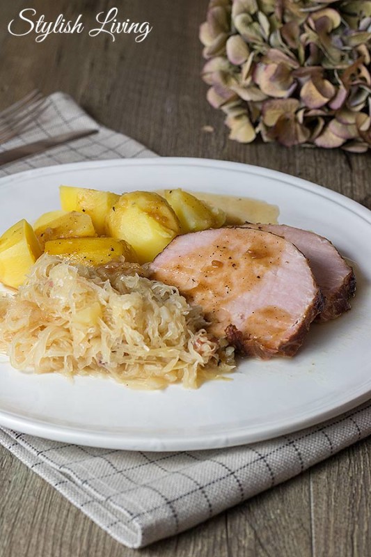 Kasselerbraten mit Sauerkraut und Kartoffeln - Stylish Living